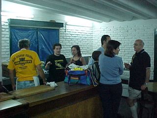 a06.jpg (17763 bytes)