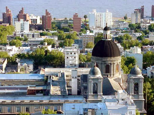 La calle Barrios Amor�n hacia la rambla