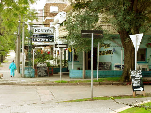 Almer�a esquina Yaco