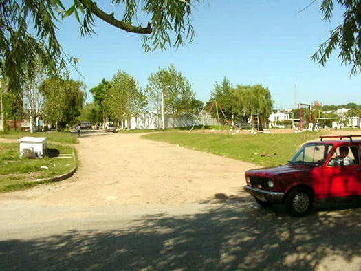 Av. al Hip�dromo esquina Bruselas