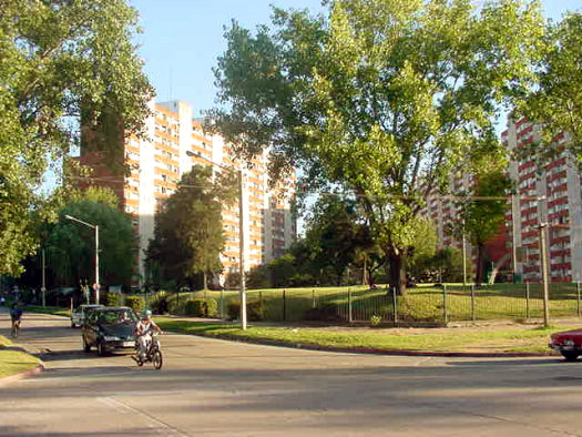 F. Lavalleja esquina Carap�