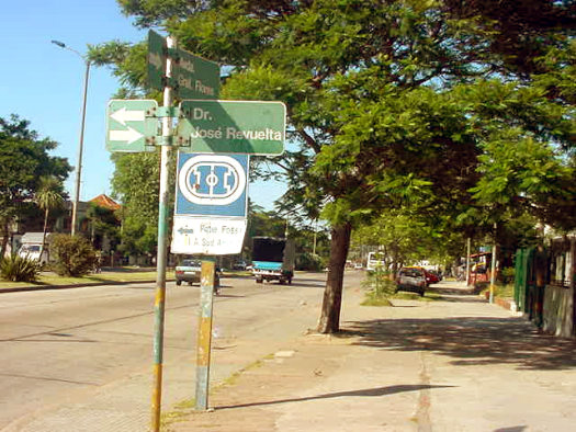 Gral. Flores esquina Jos� Revuelta