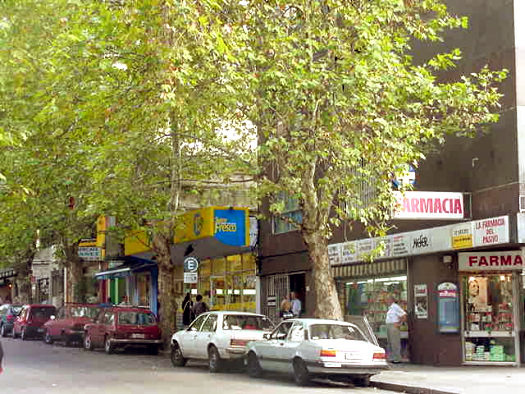 Trist�n Narvaja esquina Colonia