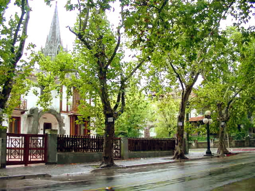 19 de Abril casi Irigoit�a