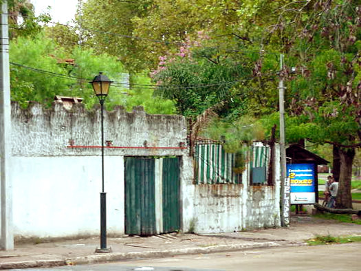 A. Berro entre Carlos Sol� y Juan Carlos Blanco