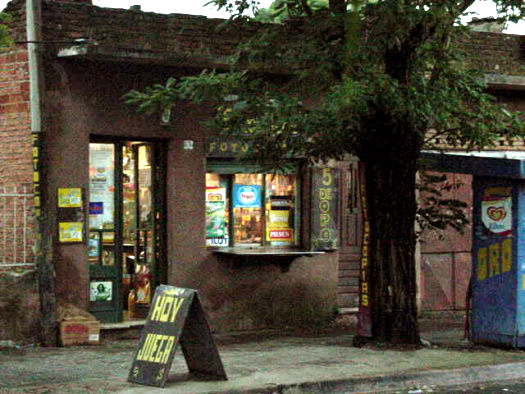 Gil entre Gral. Batlle y Carlos Sol�