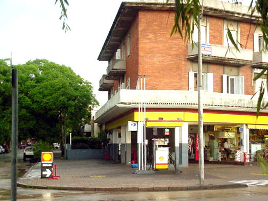 Av. Su�rez esquina Cisplatina