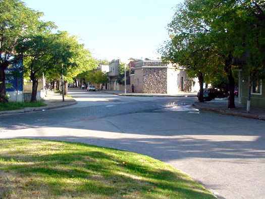 esquina de Mart�n C. Mart�nez y Figurita