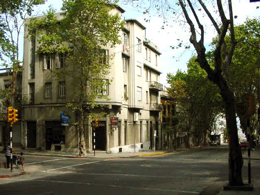 esquina R�o Negro