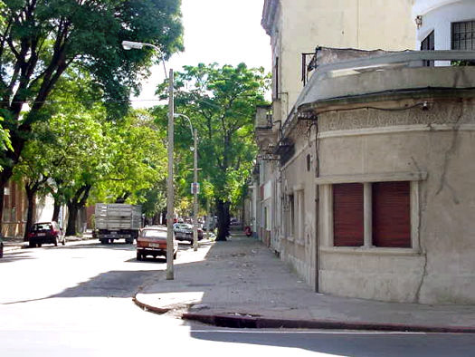 E. Compte y Riqu� esquina Av. San Mart�n