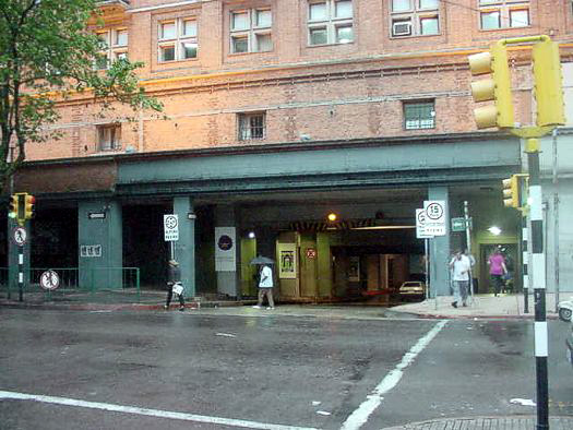 sobre la calle Ejido