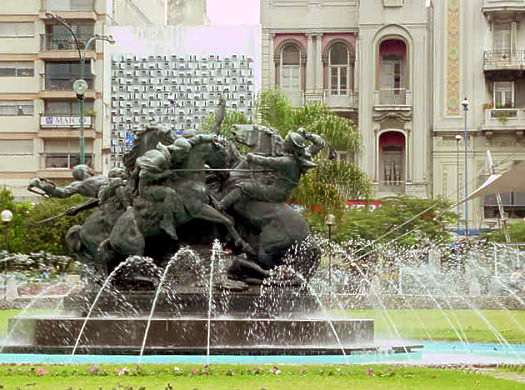 Monumento El Entrevero (Plaza Fabini)