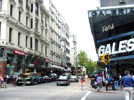 R�o Negro entre 18 de Julio y San Jos�