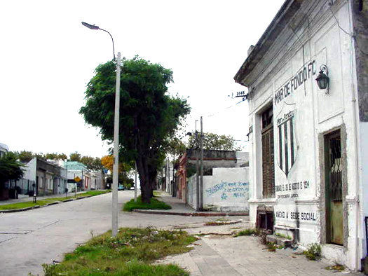 Juan B. Morelli esquina Pernas