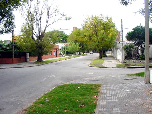 Emilio Ra�a esquina Pedro Vidal