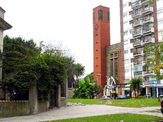 Emilio Ra�a esquina L.A. de Herrera