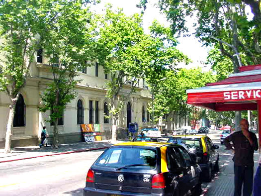 Facultad de Ciencias Econ�micas